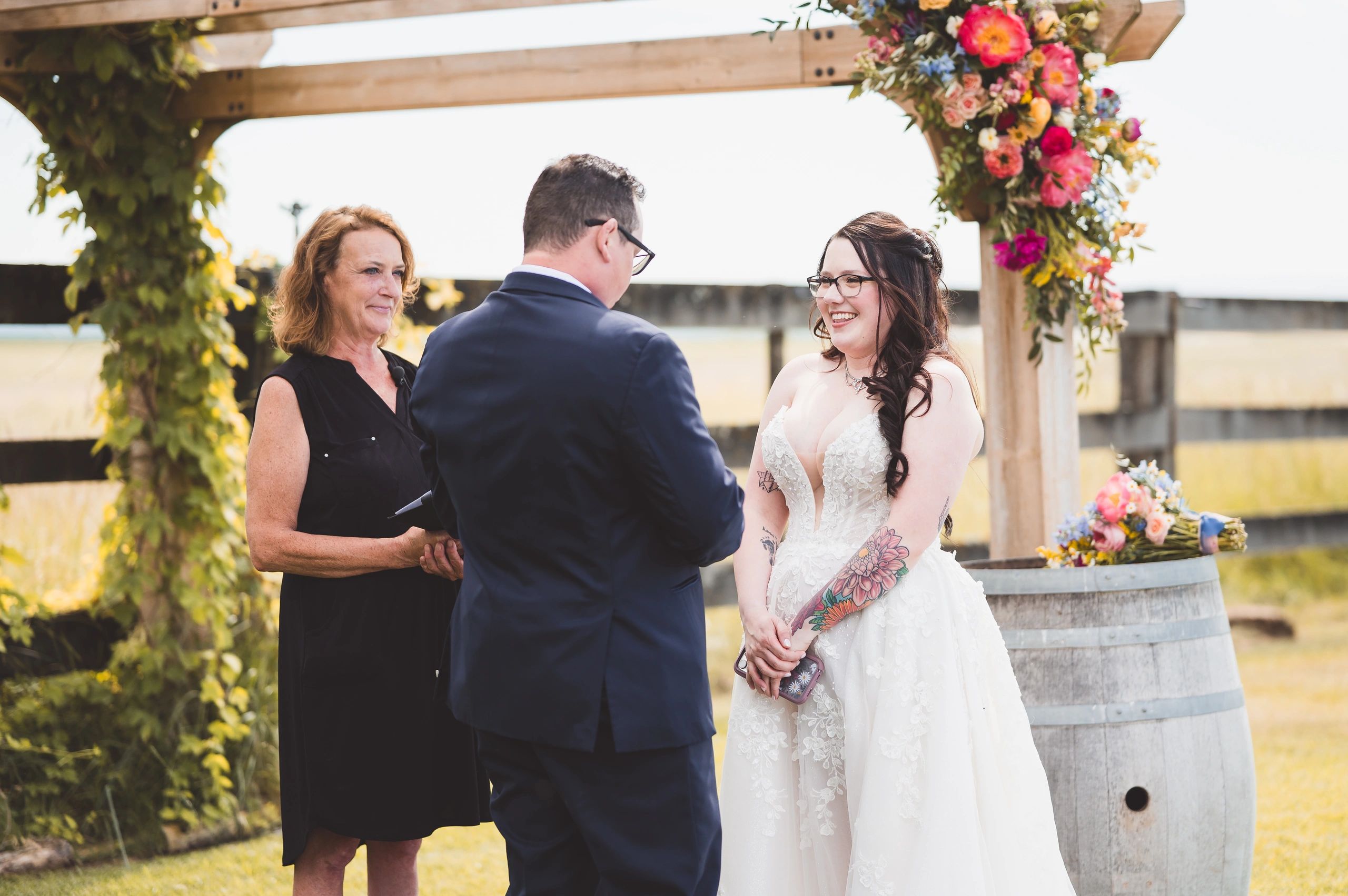 wedding couple just married at stone ridge estates wedding venue in pasco wa in the country wedding ceremony
